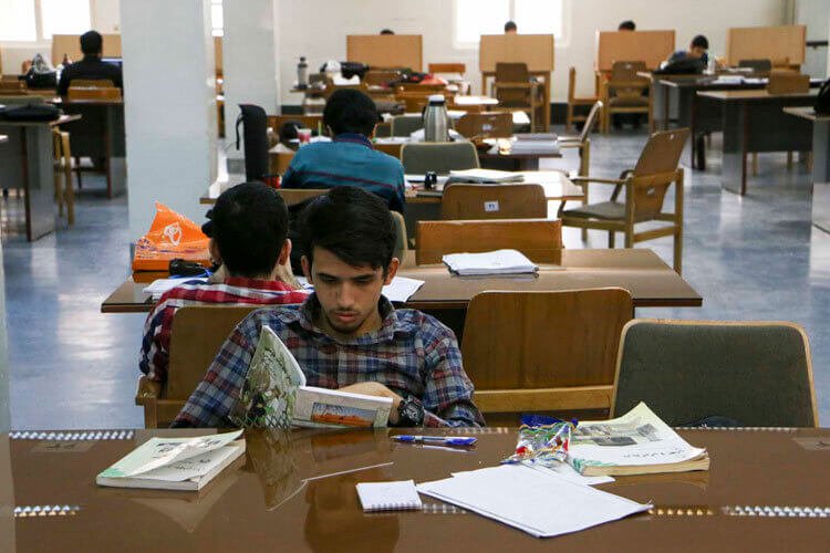 داستان پر آب چشم کتاب و کتابخوانی/ رکورد بیشترین شهر فاقد کتابخانه کشور به نام فارس ثبت شد!