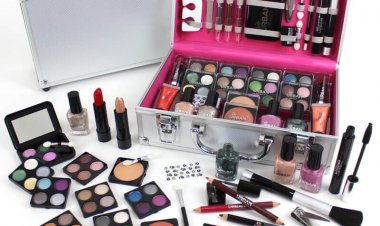 ایران دومین مصرف کننده محصولات آرایشی در غرب آسیا