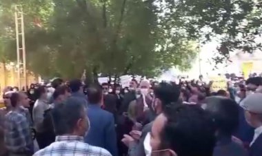 تجمع معلمان برای اجرای طرح رتبه‌بندی