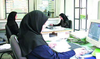 کارکنان دارای حکم معلمی مشمول رتبه‌بندی می‌شوند؟