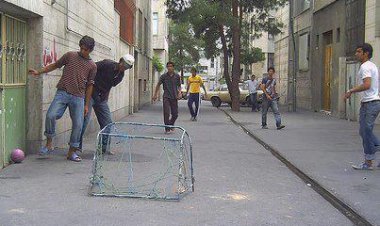 گلایه بجاست، زمانه نابجاست!