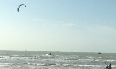 بوشهر میزبان مسابقات کشوری کایت بردینگ