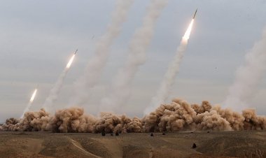 شلیک همزمان ۱۶ موشک بالستیک در رزمایش سپاه