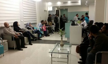 چند می‌گیری نوبت بِدی؟!