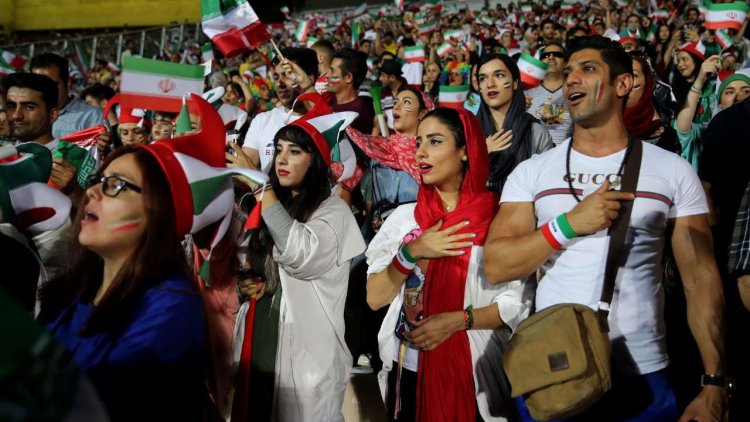 تلاش کل دنیا برای ورود زنان به ورزشگاه‌های ایران!