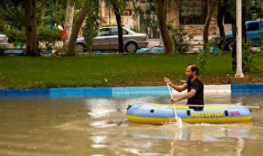 ببینید | قایق سواری در شیراز پس از باران شدید!