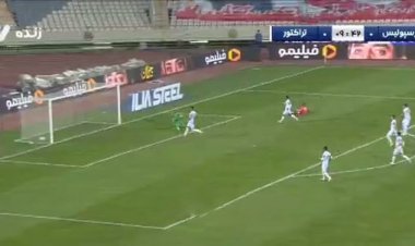 گل اول پرسپولیس به تراکتور