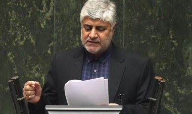 نماینده شیراز: مردم به ما می‌گویند در مجلس چه کار می‌کنید؟