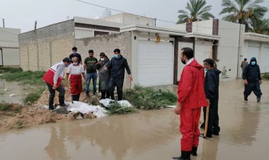 وزیر کشور در لامرد: آسیب‌های وارد شده به سیل زدگان فارس جبران می‌شود