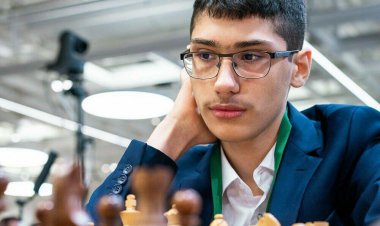 اعجوبه ایرانی پدیده شطرنج جهان در سال ۲۰۲۱ شد