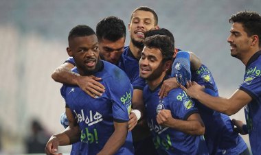 استقلال تخته گاز به سمت قهرمانی نیم فصل