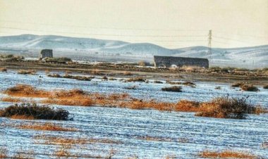 سیل یک پل تاریخی را برد