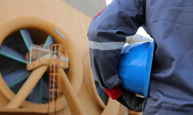 فرماندار دیر:  برخی شرکت‌ها بهترین ساحل ما را گرفته‌اند اما به مسئولیت‌های اجتماعی خود عمل نمی‌کنند