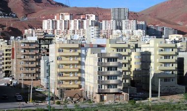 ۱۲۰ سال انتظار  برای خرید یک واحد ۷۰ متری!