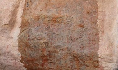 ابهام در محتوای متن کتیبه نویافته در نقش رستم