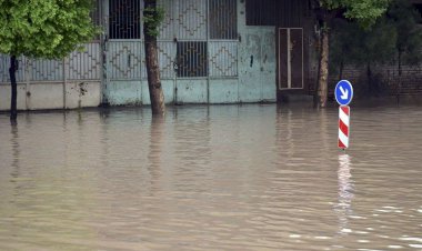 راه ارتباطی ۲۶ روستا در هرمزگان قطع شده است