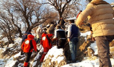 نجات ۳ نوجوان از ارتفاعات دراک در شیراز