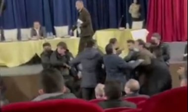 دومین کتک کاری شدید در مجمع بورسی!