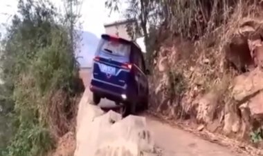 ببینید | لحظات نفسگیر از دور زدن راننده ای در لبه پرتگاه