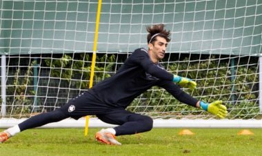 گفتگو تصویری جالب بیرانوند با مردم و هواداران