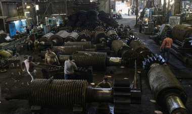 فرسودگی کابل های انتقال برق در شرکت هفت تپه جان یک نفر را گرفت 