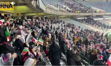 حال و هوای جایگاه هواداران زن پس از جلو افتادن ایران از عراق