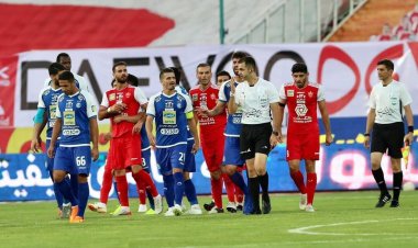 قربانزاده: سهام پرسپولیس و استقلال پایان بهمن وارد بورس می‌شود