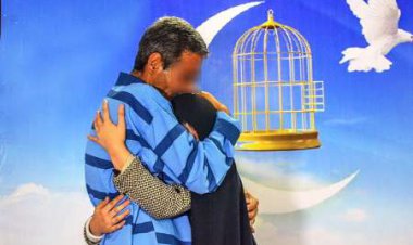 آزادی یک زندانی با پول قلک‌های ۲ دانش آموز مینابی