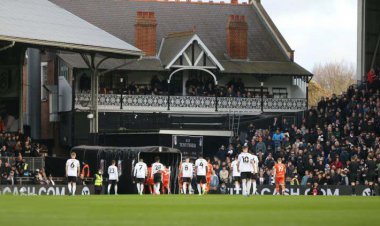 فوت هواداری که در استادیوم دچار حمله قلبی شد!