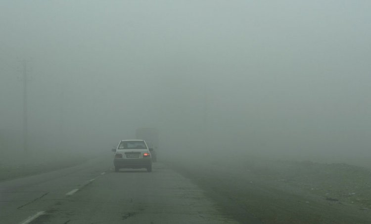 در جاده دچار مه گرفتگی چگونه رانندگی کنیم؟