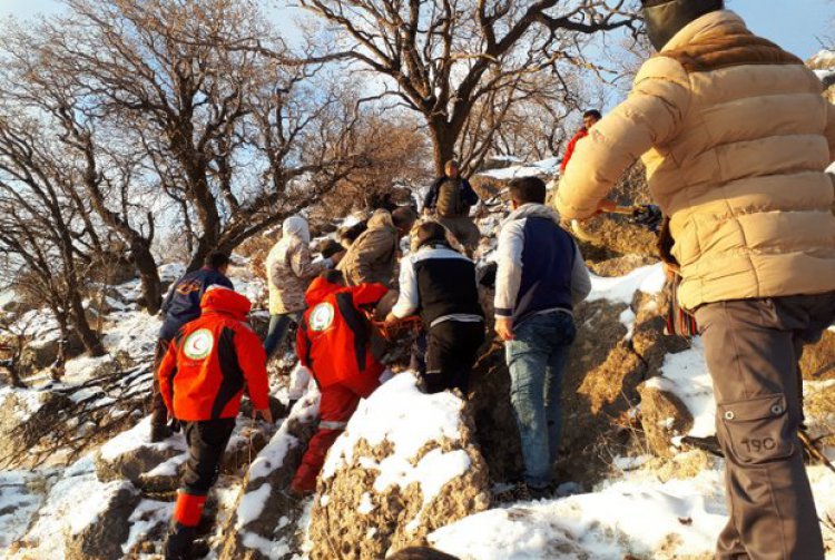 نجات ۳ نوجوان از ارتفاعات دراک در شیراز