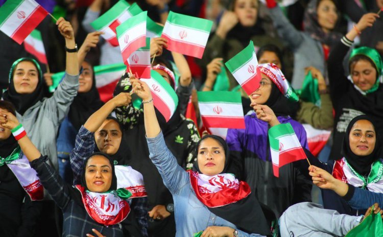 دو هزار تماشاچی زن بازی ایران و عراق را در استادیوم آزادی خواهند دید