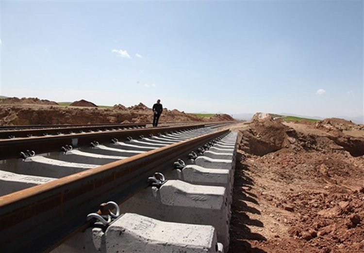 پروژه راه آهن بوشهر تعطیل شد!