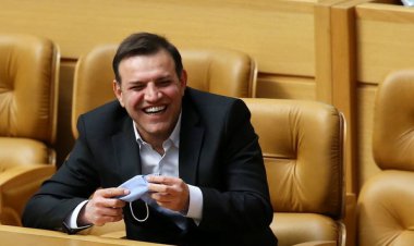 رئیس فدراسیون فوتبال روز دوشنبه برکنار می‌شود؟