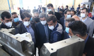 با هدف کاهش وابستگی به خارج از کشور واحد‌ تولید‌ قطعات صنایع فولاد‌، نفت، گاز و پتروشیمی در شهرک صنعتی شیراز به بهره برداری رسید