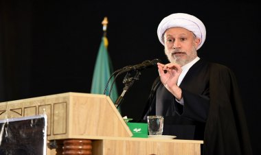 اهداف انقلاب را به توسعه اقتصادی تنزل ندهیم