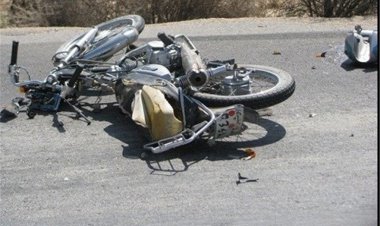 مرگ موتور سوار در تصادف با کامیون