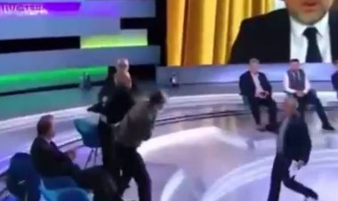 ببینید | کتک‌کاری شدید روی آنتن زنده