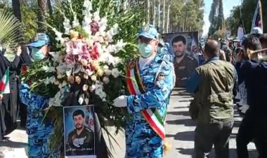 تشییع پیکر خلبان شهید سانحه هوایی در شیراز
