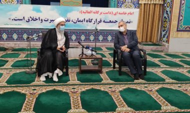 وزیر بهداشت در بوشهر: گیاهان و منابع مغذی دریایی  می‌تواند در حوزه دارو پراهمیت واقع شود