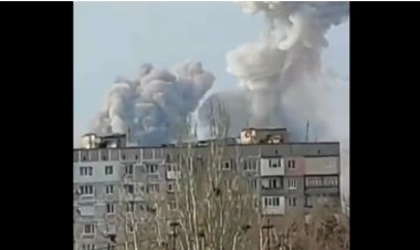 ببینید | لحظه انفجار در فرودگاه ملیتوپول اوکراین در حمله روسیه