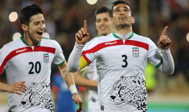 نماد یوزپلنگ ایرانی روی پیراهن تیم ملی فوتبال نباید کم رنگ شود