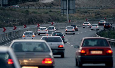 تردد وسایل نقلیه و ورود مسافران در نوروز امسال به فارس آزاد است