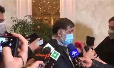 اقدام عجیب مدیر عامل استقلال در مواجهه با میکروفن قرمز رنگ یک خبرنگار