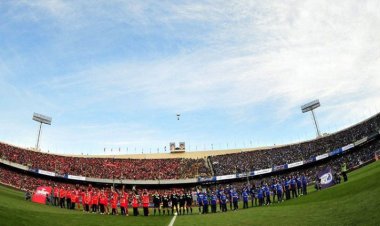 واگذاری استقلال و پرسپولیس فعلاً هوا شد