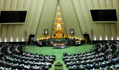 نامه انتقادی ۲۳۷ نماینده  به رئیس جمهور