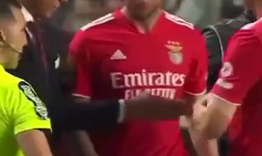 ببینید | اشک‌های بازیکن اوکراینی پس از تشویق هواداران