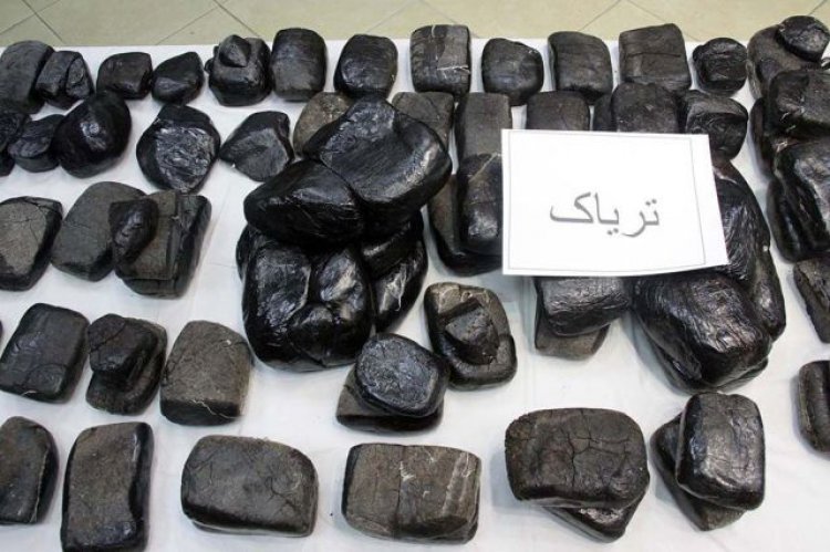 کشف ۱۱۴ کیلو مواد مخدر از نوع تریاک در بیابان‌های اطراف شیراز