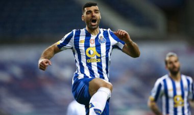 طارمی به خاطر پرسپولیس پیشنهاد لیگ انگلیس را رد کرد!