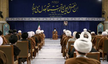 رهبر معظم انقلاب: تصویب بودجه‌ای سنگین در مجلس برای جهاد تبیین غلط و بی‌نتیجه است